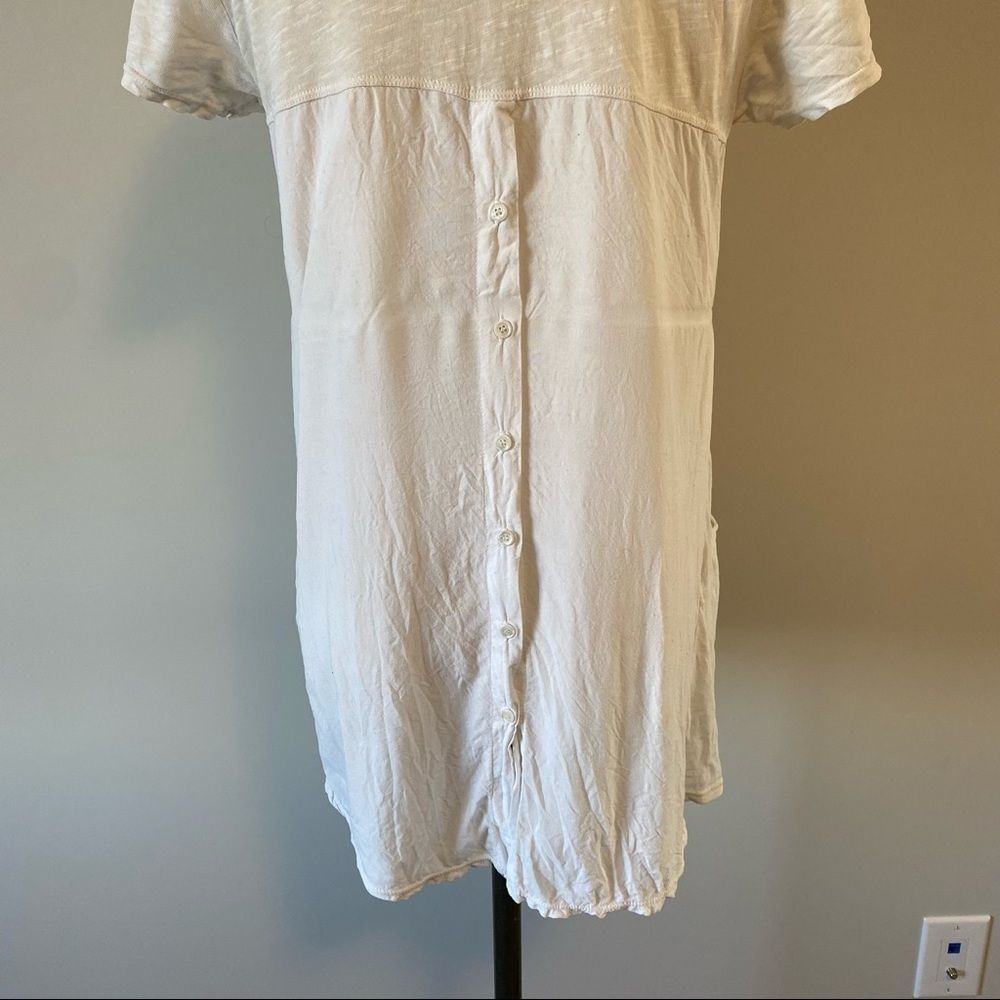 Anthropologie Left Of Center Scoop Neck White Oversized T-Shirt Button Up Back - Picture 11 of 12